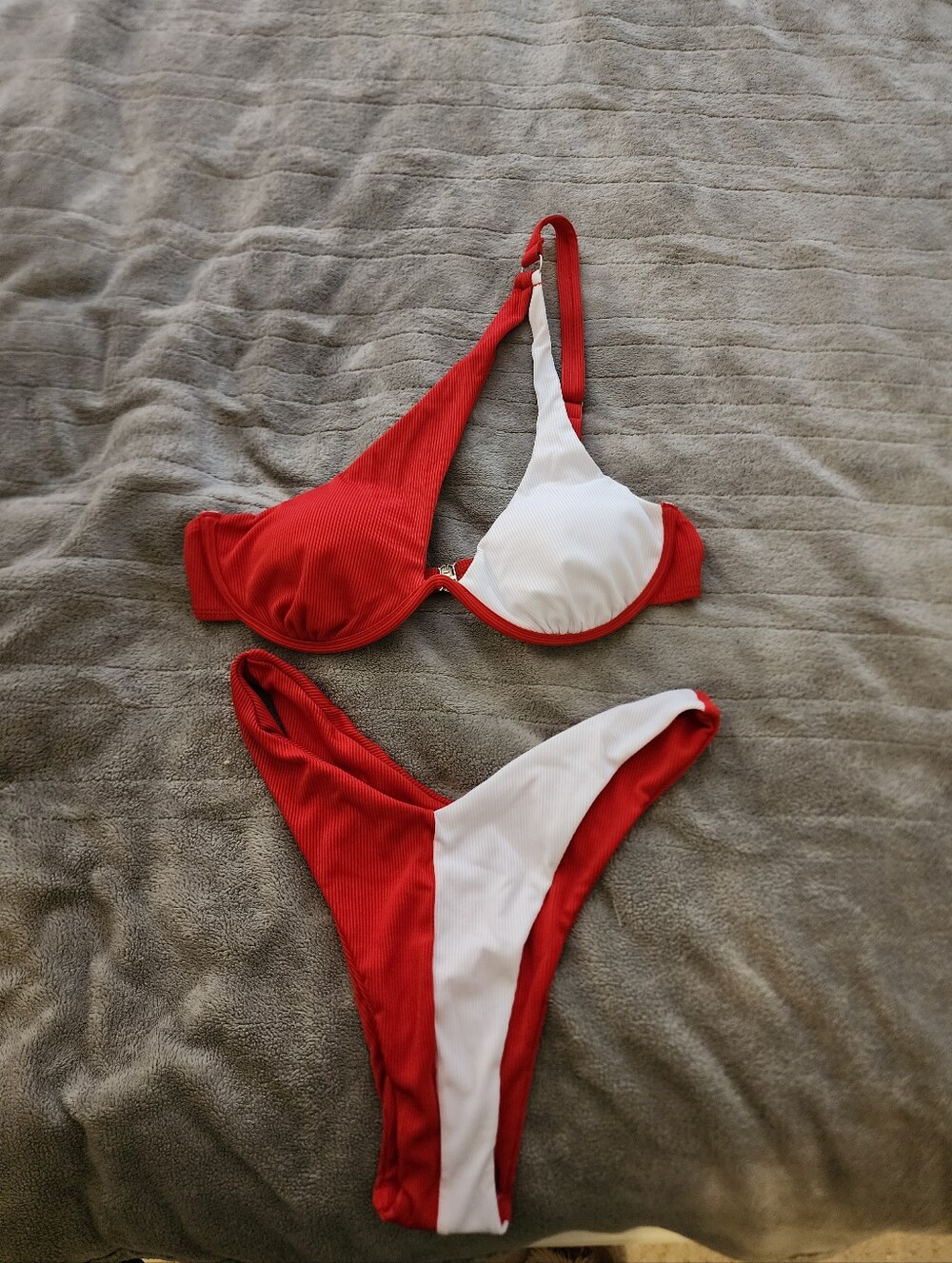 Red & White Two-Tone Women's Bikini Set